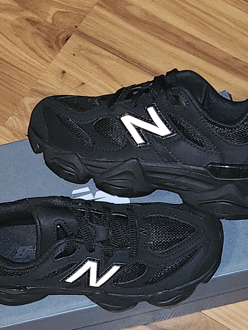 NB 9060 1.5 youth New Balance Boys 9060 Triple Black Mesh Black NEW with box